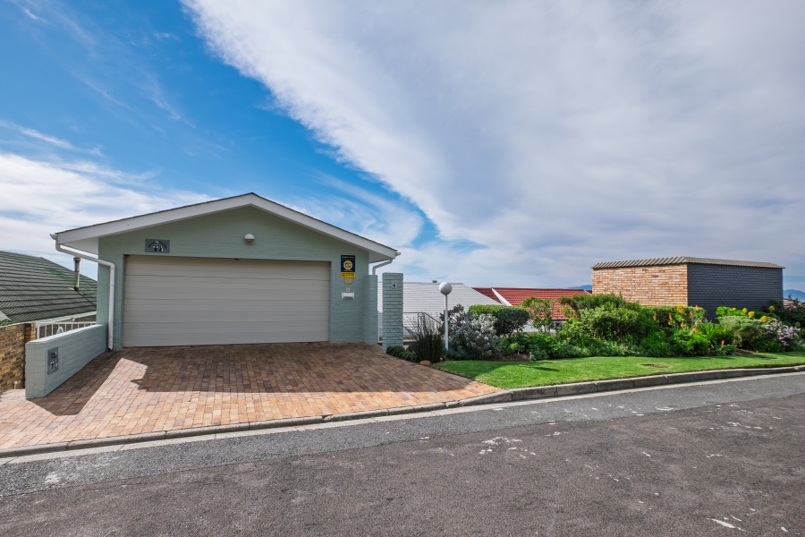 3 Bedroom Property for Sale in Murdock Valley Western Cape